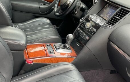 Infiniti QX70, 2014 год, 2 350 000 рублей, 9 фотография