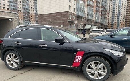 Infiniti QX70, 2014 год, 2 350 000 рублей, 4 фотография