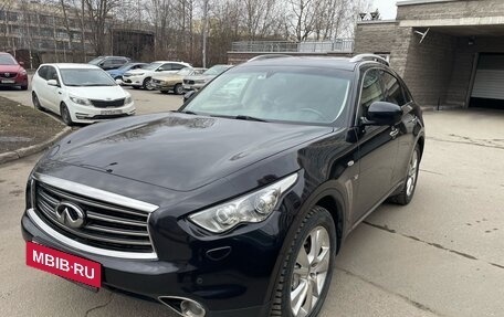 Infiniti QX70, 2014 год, 2 350 000 рублей, 2 фотография