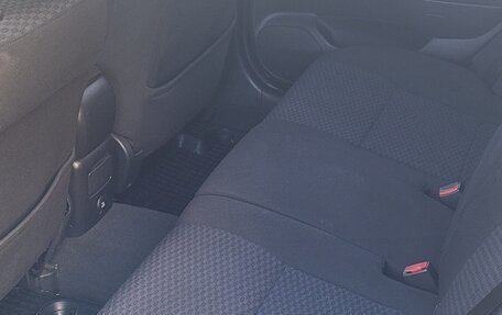 Toyota Avensis III рестайлинг, 2004 год, 840 000 рублей, 7 фотография