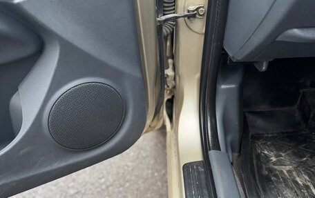 Nissan Almera, 2004 год, 320 000 рублей, 13 фотография