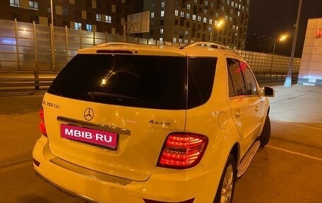Mercedes-Benz M-Класс, 2011 год, 2 180 000 рублей, 4 фотография