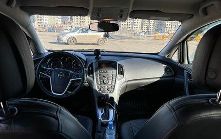 Opel Astra J, 2013 год, 625 000 рублей, 3 фотография