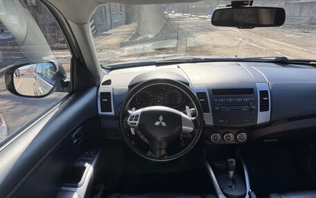 Mitsubishi Outlander III рестайлинг 3, 2012 год, 1 500 000 рублей, 10 фотография