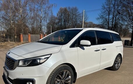 KIA Carnival III, 2017 год, 3 000 000 рублей, 3 фотография