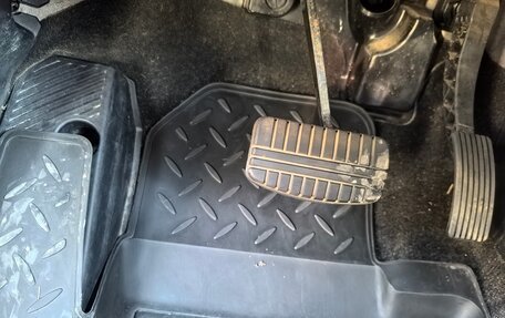 Mitsubishi Outlander III рестайлинг 3, 2008 год, 1 200 000 рублей, 15 фотография