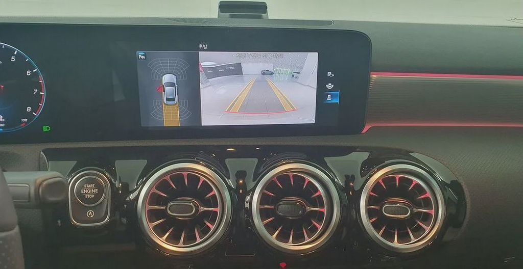 Mercedes-Benz A-Класс, 2021 год, 3 038 100 рублей, 15 фотография