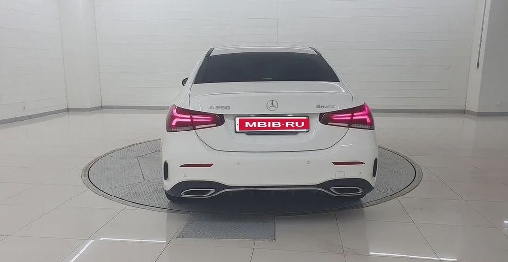 Mercedes-Benz A-Класс, 2021 год, 3 038 100 рублей, 5 фотография