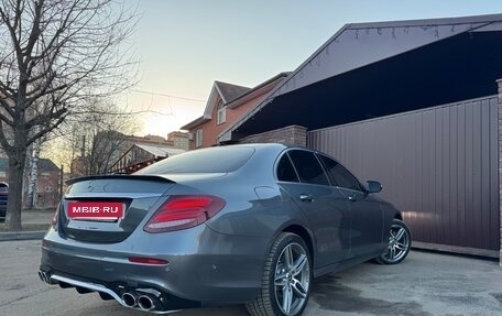 Mercedes-Benz E-Класс, 2018 год, 3 300 000 рублей, 6 фотография