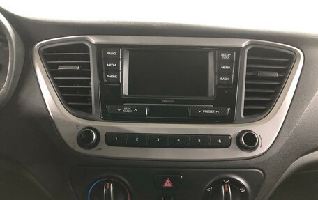 Hyundai Solaris II рестайлинг, 2017 год, 949 000 рублей, 15 фотография