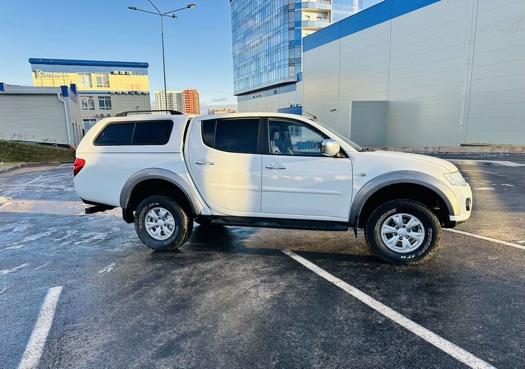 Mitsubishi L200 IV рестайлинг, 2014 год, 1 450 000 рублей, 4 фотография