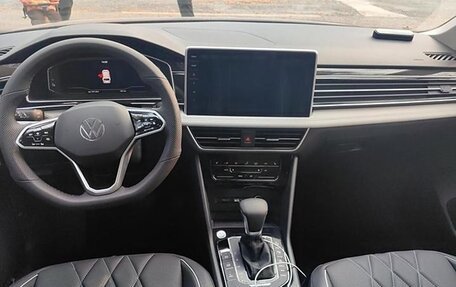 Volkswagen Tiguan II, 2024 год, 2 910 000 рублей, 3 фотография