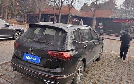 Volkswagen Tiguan II, 2024 год, 2 910 000 рублей, 2 фотография