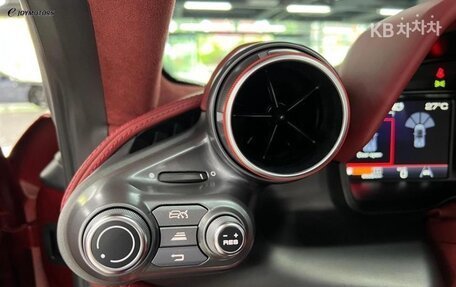 Ferrari F8, 2021 год, 35 572 000 рублей, 10 фотография