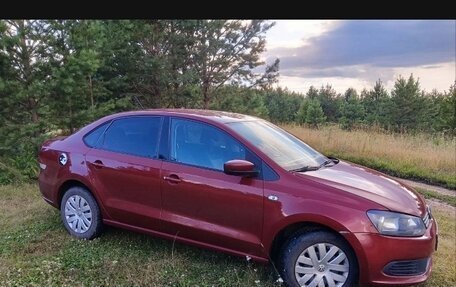 Volkswagen Polo VI (EU Market), 2013 год, 930 000 рублей, 1 фотография