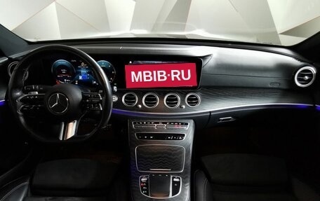 Mercedes-Benz E-Класс, 2021 год, 3 325 000 рублей, 10 фотография