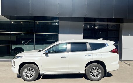 Mitsubishi Pajero Sport III рестайлинг, 2021 год, 4 290 000 рублей, 5 фотография