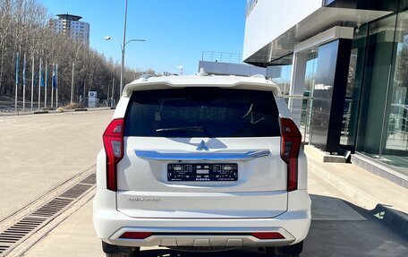 Mitsubishi Pajero Sport III рестайлинг, 2021 год, 4 290 000 рублей, 4 фотография