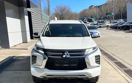 Mitsubishi Pajero Sport III рестайлинг, 2021 год, 4 290 000 рублей, 3 фотография