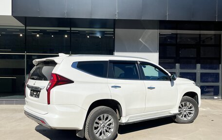 Mitsubishi Pajero Sport III рестайлинг, 2021 год, 4 290 000 рублей, 2 фотография