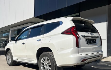 Mitsubishi Pajero Sport III рестайлинг, 2021 год, 4 290 000 рублей, 6 фотография