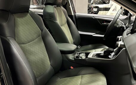 Toyota RAV4, 2024 год, 3 867 000 рублей, 16 фотография