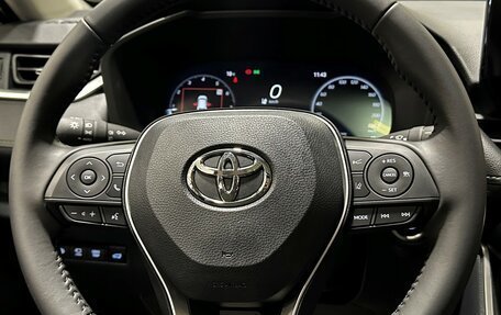 Toyota RAV4, 2024 год, 3 867 000 рублей, 31 фотография