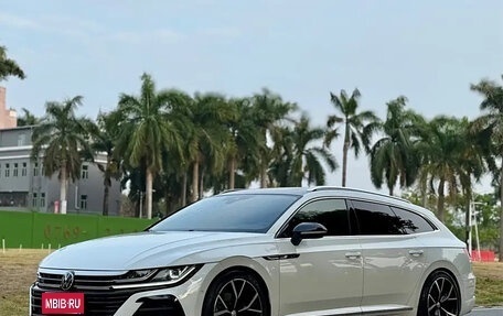 Volkswagen Passat CC, 2022 год, 2 400 000 рублей, 1 фотография
