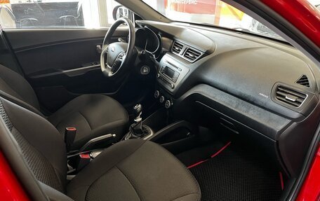 KIA Rio III рестайлинг, 2016 год, 1 100 000 рублей, 30 фотография
