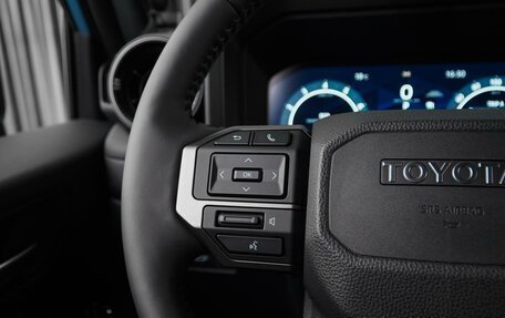 Toyota Land Cruiser Prado, 2024 год, 10 820 000 рублей, 15 фотография