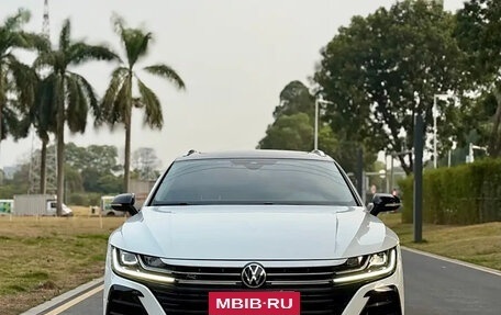 Volkswagen Passat CC, 2022 год, 2 400 000 рублей, 2 фотография