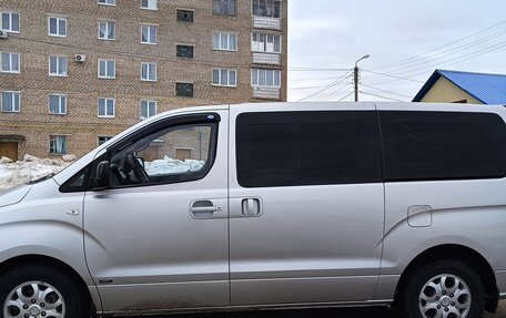 Hyundai Grand Starex Grand Starex I рестайлинг 2, 2009 год, 980 000 рублей, 2 фотография