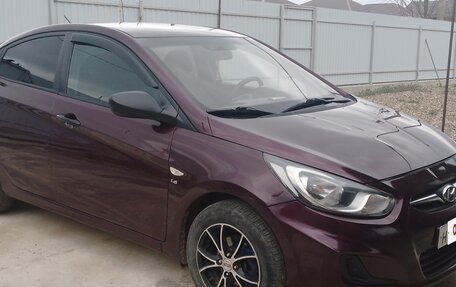 Hyundai Solaris II рестайлинг, 2012 год, 675 000 рублей, 7 фотография