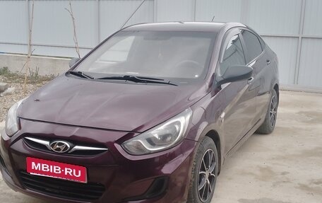 Hyundai Solaris II рестайлинг, 2012 год, 675 000 рублей, 8 фотография