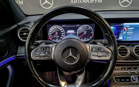 Mercedes-Benz E-Класс, 2019 год, 3 300 000 рублей, 21 фотография