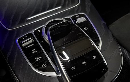 Mercedes-Benz E-Класс, 2019 год, 3 300 000 рублей, 20 фотография