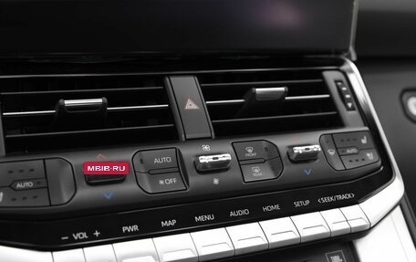 Toyota Land Cruiser, 2024 год, 12 990 000 рублей, 10 фотография