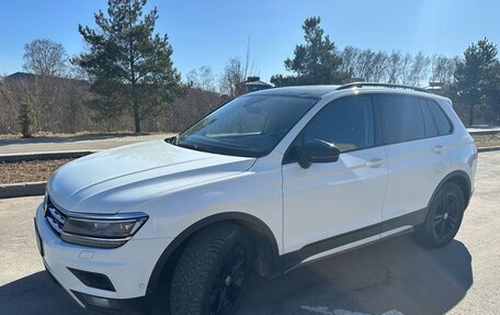 Volkswagen Tiguan II, 2020 год, 2 600 000 рублей, 2 фотография