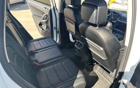 Volkswagen Tiguan II, 2020 год, 2 600 000 рублей, 11 фотография