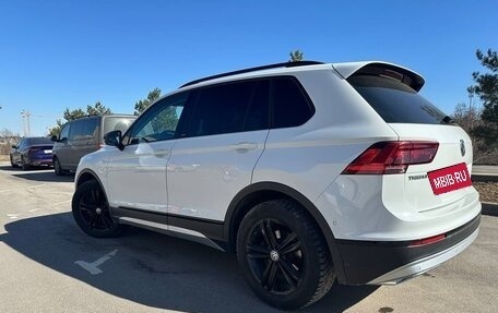 Volkswagen Tiguan II, 2020 год, 2 600 000 рублей, 19 фотография