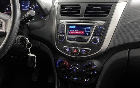 Hyundai Solaris II рестайлинг, 2014 год, 894 000 рублей, 13 фотография