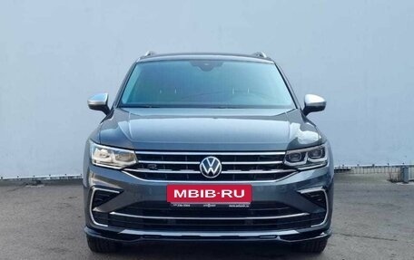 Volkswagen Tiguan II, 2021 год, 3 500 000 рублей, 2 фотография