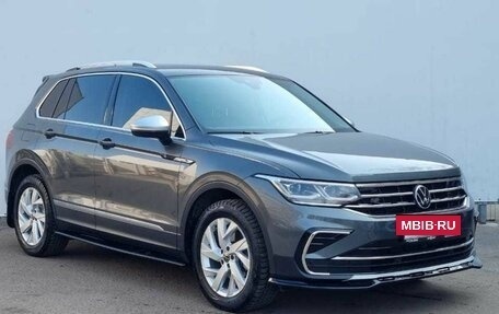 Volkswagen Tiguan II, 2021 год, 3 500 000 рублей, 3 фотография