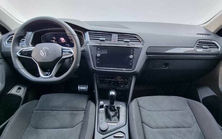 Volkswagen Tiguan II, 2021 год, 3 500 000 рублей, 11 фотография