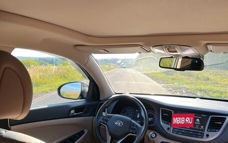 Hyundai Tucson III, 2018 год, 2 400 000 рублей, 6 фотография