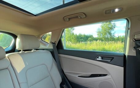 Hyundai Tucson III, 2018 год, 2 400 000 рублей, 12 фотография