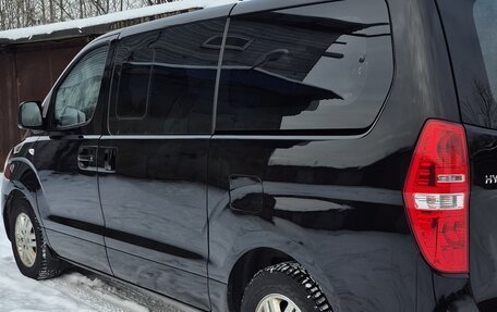 Hyundai H-1 II рестайлинг, 2017 год, 2 300 000 рублей, 6 фотография