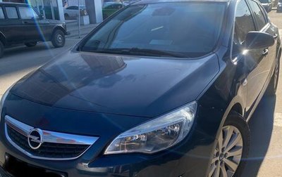 Opel Astra J, 2011 год, 725 000 рублей, 1 фотография