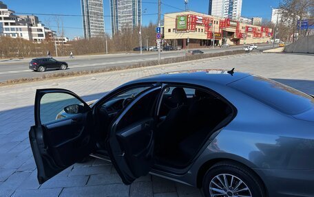 Volkswagen Jetta VI, 2012 год, 1 149 000 рублей, 18 фотография