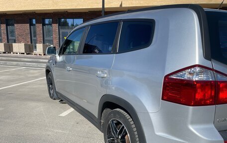 Chevrolet Orlando I, 2011 год, 900 000 рублей, 7 фотография